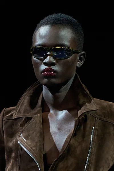 Look 26